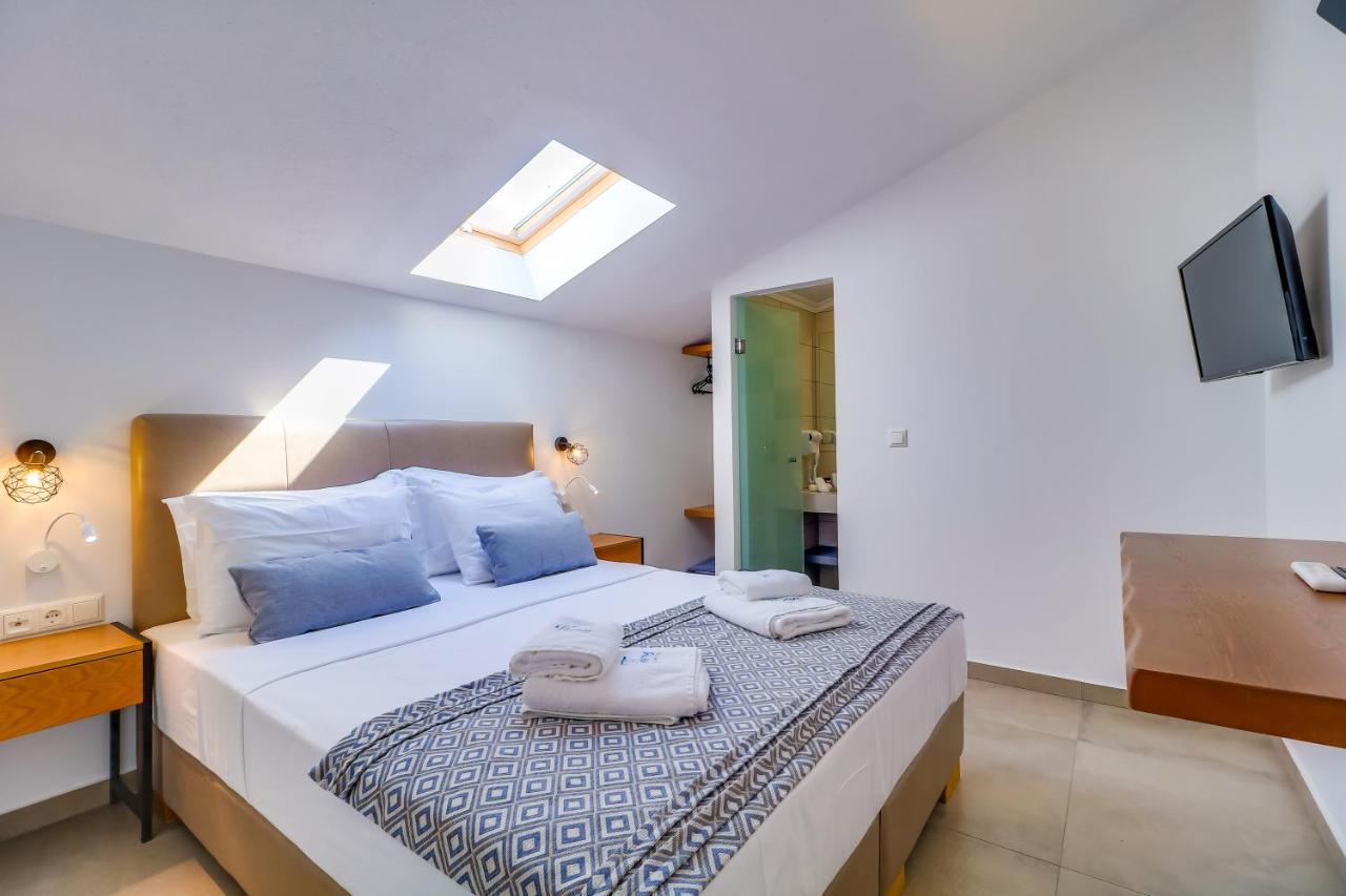Theros Villas & Suites Chrysi Ammoudia Exterior photo