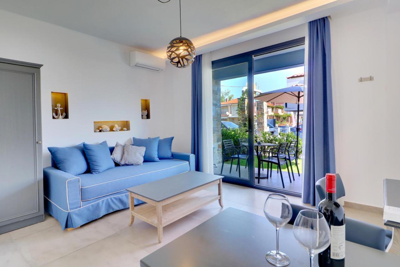 Theros Villas & Suites Chrysi Ammoudia Exterior photo